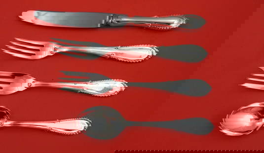 Buccellati Villa D'Este Sterling Silver 4-Piece Luncheon Setting: Buccellati Villa D'Este Sterling Silver 4-Piece Luncheon Setting This exquisite 4-piece luncheon size flatware setting from Buccellati features the elegant Villa D'Este pattern. Crafted from high-qual