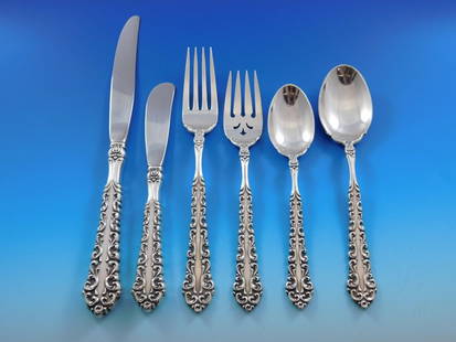 Oneida Venetian Scroll Sterling Silver Flatware Set 74 pcs with Storage Chest: Oneida Venetian Scroll Sterling Silver Flatware Set 74 pcs with Storage Chest Discover the elegance of the Venetian Scroll Sterling Silver Flatware Set by Oneida, consisting of 74 beautifully crafted
