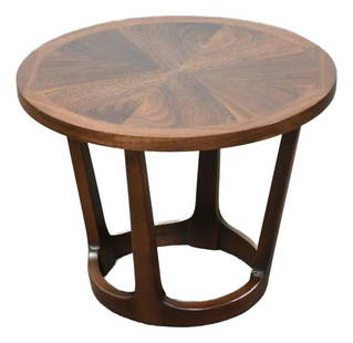 1960s Lane Rhythm Walnut Round End Table Mid-Century Modern: 1960s Lane Rhythm Walnut Round End Table Mid-Century Modern Discover this stunning mid-century modern round end table, expertly refinished and crafted from rich walnut. The table features a striking c