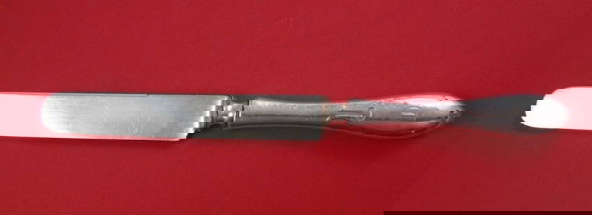Shreve Sterling Silver Dinner Knife 9 5/8 Fourteenth Century Mono D: Shreve Sterling Silver Dinner Knife 9 5/8 Fourteenth Century Mono D This Fourteenth Century dinner knife by Shreve & Co. features a blunt blade and is crafted from high-quality sterling silver. The kn