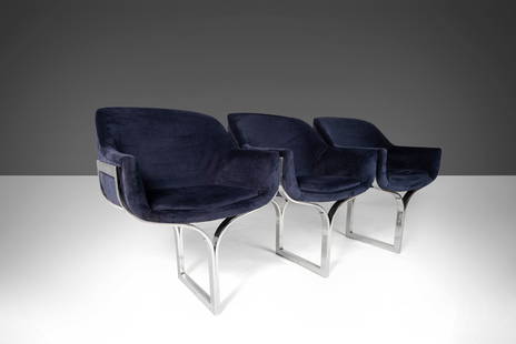 Milo Baughman Navy Velvet 3-Seat Sofa on Chrome Base 1970s: Milo Baughman Navy Velvet 3-Seat Sofa on Chrome Base 1970s This stunning three-seat bench/sofa is upholstered in luxurious navy blue velvet and features a sleek chrome base, attributed to renowned des