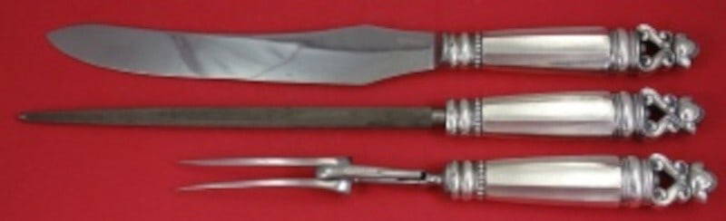 Georg Jensen Acorn Sterling Silver 3pc Roast Carving Set: Georg Jensen Acorn Sterling Silver 3pc Roast Carving Set Enhance your dining experience with this exquisite 3-piece roast carving set from the renowned Acorn pattern by Georg Jensen. Crafted from ster