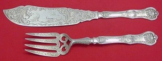 Dominick & Haff King Sterling Silver Fish Serving Set 9 3/4 Fork 12 1/4 Slice: Dominick & Haff King Sterling Silver Fish Serving Set 9 3/4 Fork 12 1/4 Slice This exquisite two-piece fish serving set, crafted in sterling silver by Dominick & Haff, features the elegant King patter