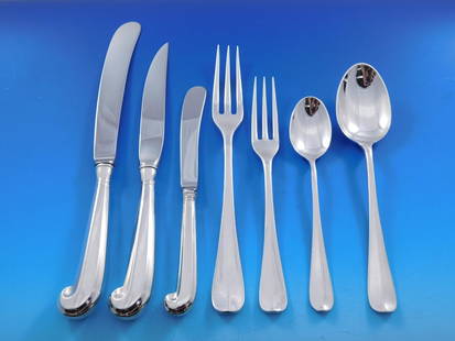 Stieff Queen Anne Williamsburg Sterling Silver Flatware Set 56 pcs with Storage Chest: Stieff Queen Anne Williamsburg Sterling Silver Flatware Set 56 pcs with Storage Chest Enhance your dining experience with the exquisite Queen Anne Williamsburg Sterling Silver Flatware Set by Stieff.