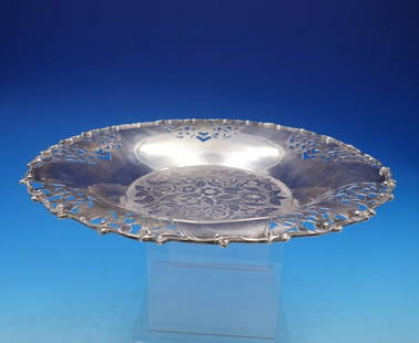 Elegant Italian 800 Silver Fruit Bowl 11" Diameter Floral Design: Elegant Italian 800 Silver Fruit Bowl 11" Diameter Floral Design This exquisite Italian 800 silver fruit bowl features beautifully engraved floral motifs and a delicate pierced leaf pattern, combining