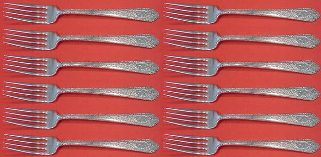 Lunt Mary II Sterling Silver Fork Set of 12 7 1/8 Inch Flatware: Lunt Mary II Sterling Silver Fork Set of 12 7 1/8 Inch Flatware Enhance your dining experience with this exquisite set of 12 regular forks from the Mary II pattern by Lunt. Crafted from high-quality s