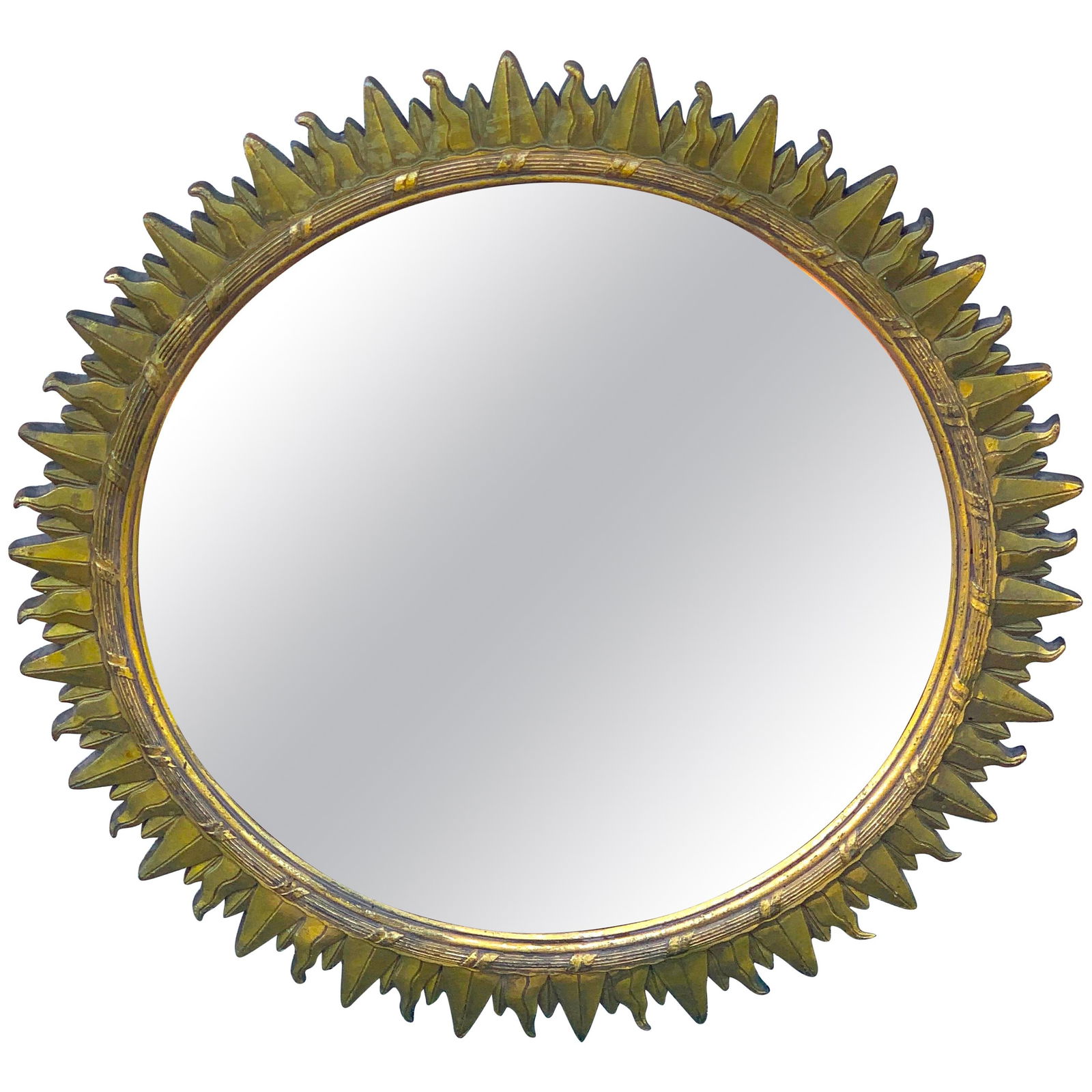 1940s French Modern Giltwood Sunburst Mirror Elegant Design: 1940s French Modern Giltwood Sunburst Mirror Elegant Design Enhance your space with this exquisite French Modern Giltwood Sunburst Mirror from the 1940s. Crafted from gesso and giltwood, this stunning