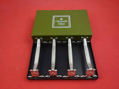 Christofle Vendome Silverplate Knife Rests Set of 4 4.25 x 1.25 in Box: Christofle Vendome Silverplate Knife Rests Set of 4 4.25 x 1.25 in Box Enhance your dining experience with this exquisite set of four Vendome by Christofle silverplate knife rests. Crafted between 190