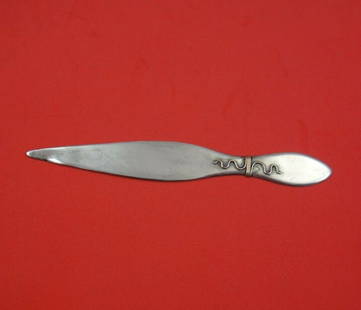 Shiebler Sterling Silver Letter Opener 4 1/8in with 14k Rose Gold Wire: Shiebler Sterling Silver Letter Opener 4 1/8in with 14k Rose Gold Wire This exquisite Shiebler letter opener is crafted from high-quality sterling silver (.925) and features a unique 14k rose gold wir