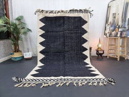 Handwoven Moroccan Rug 6.56 x 3.28 Feet 100% Sheep Wool: Handwoven Moroccan Rug 6.56 x 3.28 Feet 100% Sheep Wool This Elegant Authentic Rug is handwoven in the Atlas Mountains by skilled local Berber women weavers using traditional methods and natural local