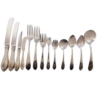 Reed & Barton 171pc English Antique Hammered Sterling Silver Flatware Set: Reed & Barton 171pc English Antique Hammered Sterling Silver Flatware Set Discover this extraordinary 171-piece English Antique Hammered R&B Sterling Silver Flatware Set, crafted by Reed & Barton, emb