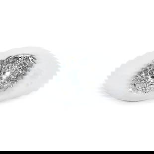 Elegant 14K White Gold Diamond Cluster Ring 0.50 to 0.74 ctw: Elegant 14K White Gold Diamond Cluster Ring 0.50 to 0.74 ctw Introducing a stunning Ladies' 14k White Gold and Diamond Cluster Ring that effortlessly combines elegance with timeless beauty. This capti