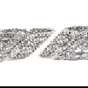 Vintage Art Deco Platinum Diamond Bracelet 26.00 Ct Elegance: Vintage Art Deco Platinum Diamond Bracelet 26.00 Ct Elegance This stunning Art Deco bracelet showcases a remarkable collection of diamonds, set in luxurious platinum. Weighing 59.3 grams, it features