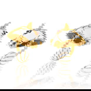 David Webb Platinum 18K Yellow Gold Bull Cuff Links with Ruby Eyes: David Webb Platinum 18K Yellow Gold Bull Cuff Links with Ruby Eyes Elevate your accessory collection with these stunning David Webb cuff links, beautifully crafted from platinum and 18K yellow gold. T