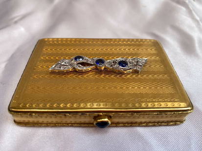 French Art Deco 18K Gold Platinum Diamond Sapphire Pill Box: French Art Deco 18K Gold Platinum Diamond Sapphire Pill Box This exquisite French Art Deco pill compact box showcases a stunning combination of 18K yellow gold and platinum, adorned with diamond and s