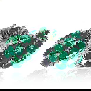 David Webb Platinum Flexible Bracelet with Green Emeralds and Diamonds: David Webb Platinum Flexible Bracelet with Green Emeralds and Diamonds This exquisite David Webb flexible bracelet showcases a stunning combination of green emeralds and diamonds, meticulously crafted