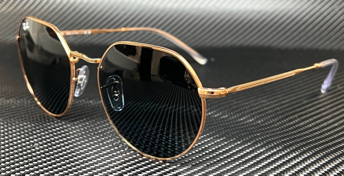 Ray-Ban RB3565 9202R5 Rose Gold Frame Blue Lenses Sunglasses: Ray-Ban RB3565 9202R5 Rose Gold Frame Blue Lenses Sunglasses Elevate your eyewear collection with these stylish Ray-Ban RB3565 sunglasses. Crafted with a chic rose gold frame, these unisex sunglasses