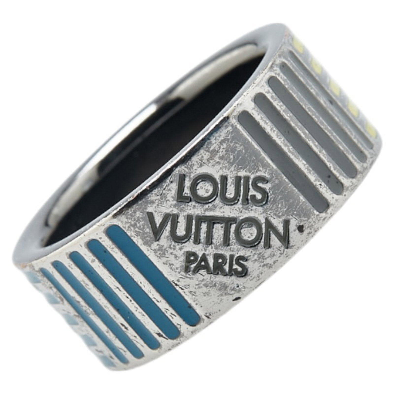 Louis Vuitton Berg Damier Colors Men's Ring Multicolor Silver Metal MP2228: Louis Vuitton Berg Damier Colors Men's Ring Multicolor Silver Metal MP2228 This stylish Louis Vuitton Berg Damier Colors Ring features a striking multicolor design set against a sleek silver metal fin