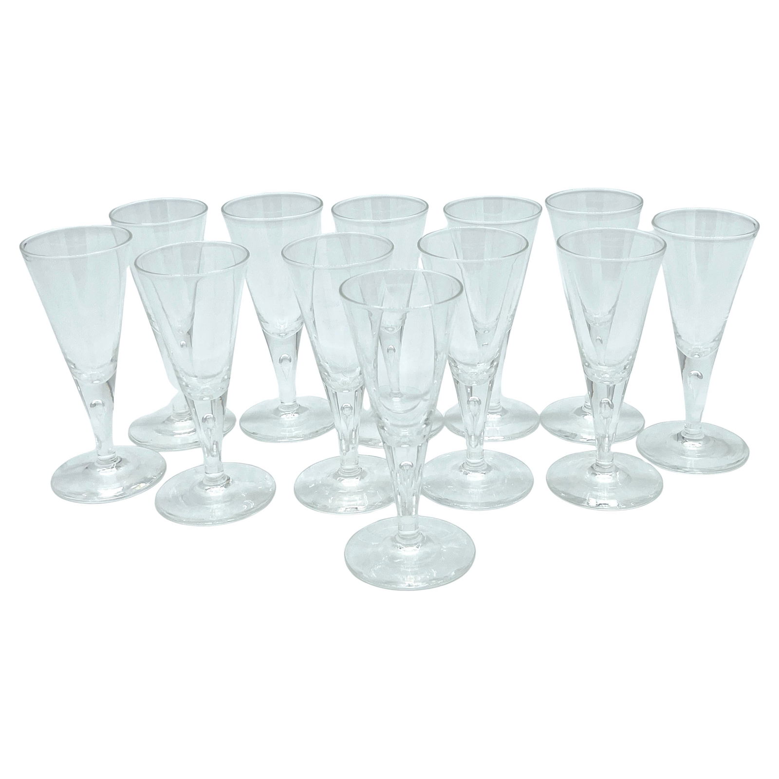 Set of 12 1960s Steuben #7924 Controlled Bubble Goblets: Set of 12 1960s Steuben #7924 Controlled Bubble Goblets This exquisite set of twelve (12) 1960s Steuben #7924 Controlled Bubble smaller goblets/wine glasses showcases the exceptional craftsmanship Ste
