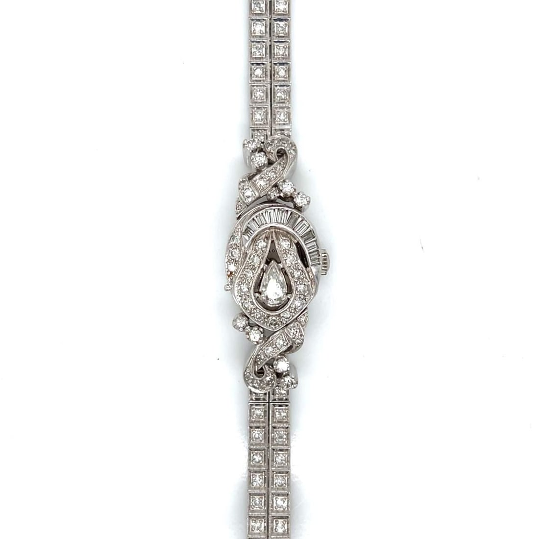 Vintage Art Deco Bulova 14K White Gold Diamond Cocktail Watch: Vintage Art Deco Bulova 14K White Gold Diamond Cocktail Watch This exquisite Art Deco Bulova ladies cocktail watch is crafted from 14K white gold, showcasing a stunning array of approximately 4.00 car