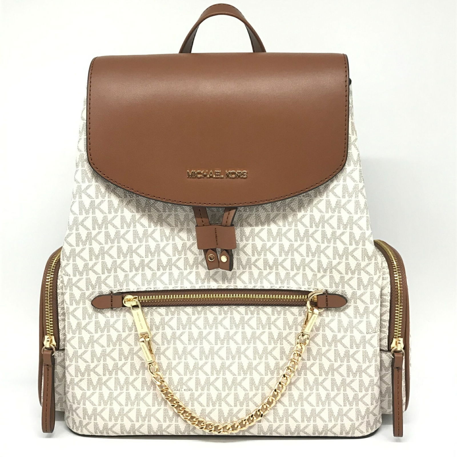 Michael Kors Brown Ivory Chain Backpack 35T1GTTB3B Women PVC: Michael Kors Brown Ivory Chain Backpack 35T1GTTB3B Women PVC Introducing the Michael Kors Chain Backpack, a stylish accessory designed for the modern woman. This chic backpack features a beautiful com