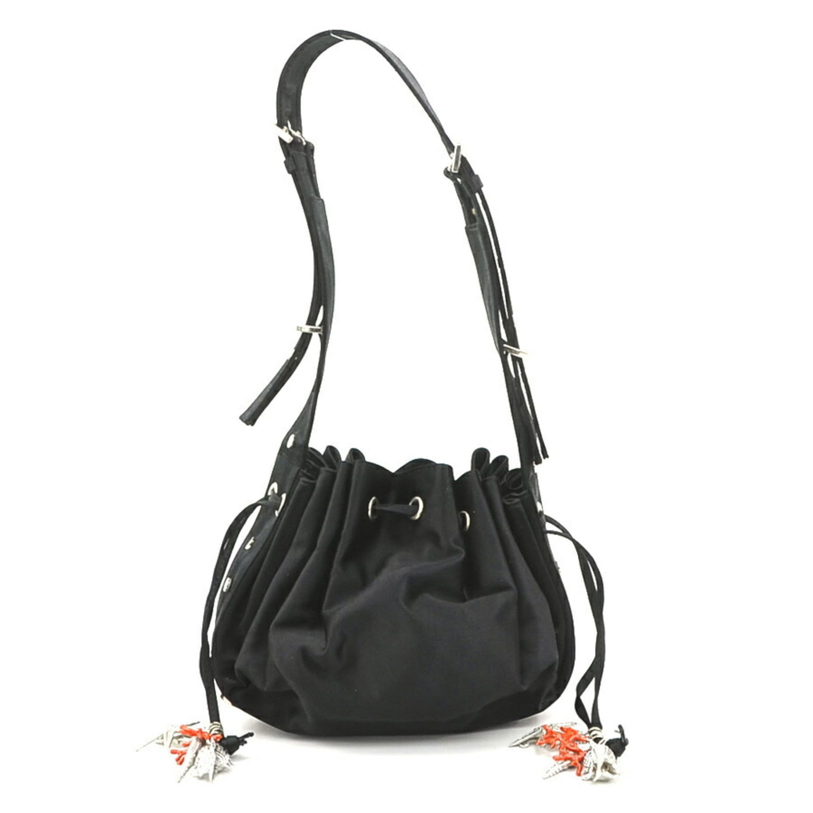Givenchy Black Satin Women's Shoulder Bag Elegant Style: Givenchy Black Satin Women's Shoulder Bag Elegant Style This elegant Givenchy shoulder bag is crafted from luxurious black satin, making it a perfect accessory for any occasion. Designed specifically
