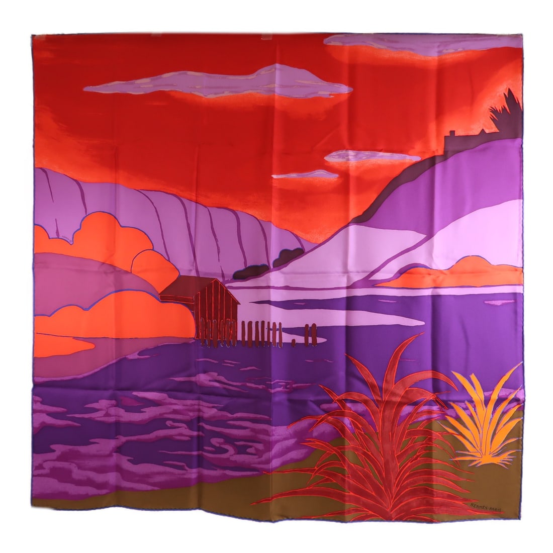 HERMES Silk Scarf 90x90 Purple Red Multicolor Elegant Accessory: HERMES Silk Scarf 90x90 Purple Red Multicolor Elegant Accessory This exquisite HERMES scarf showcases a stunning blend of purple, red, and multicolor designs, crafted from luxurious silk. Measuring 90