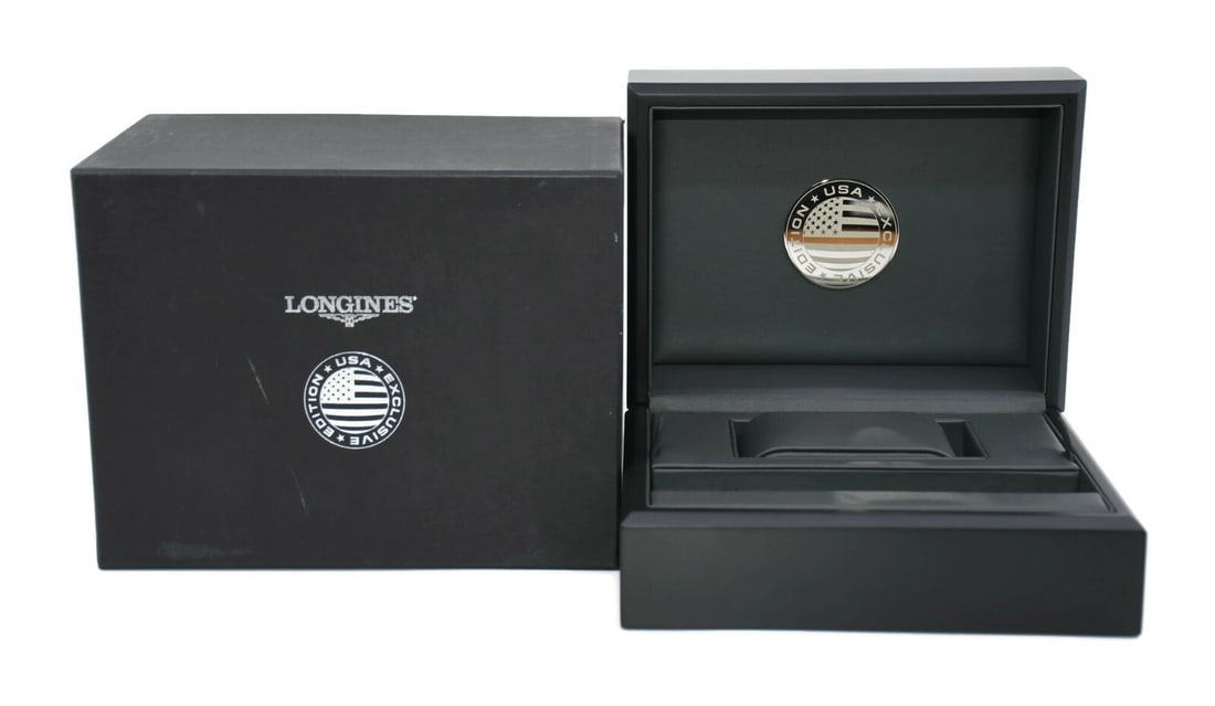Authentic Longines Presentation Box for Single Watch 7x6x5 Inches: Authentic Longines Presentation Box for Single Watch 7x6x5 Inches This exquisite Longines Presentation Box is designed to hold a single watch, showcasing elegance and sophistication. Measuring 7 x 6 x