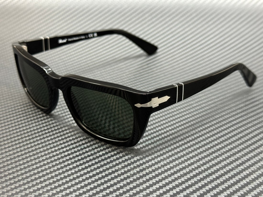 Persol PO3367S 95 31 Black Frame Green Lens Sunglasses with Authenticity: Persol PO3367S 95 31 Black Frame Green Lens Sunglasses with Authenticity Elevate your style with these Persol PO3367S 95 31 sunglasses, featuring a sleek black frame and green lenses. Designed for uni