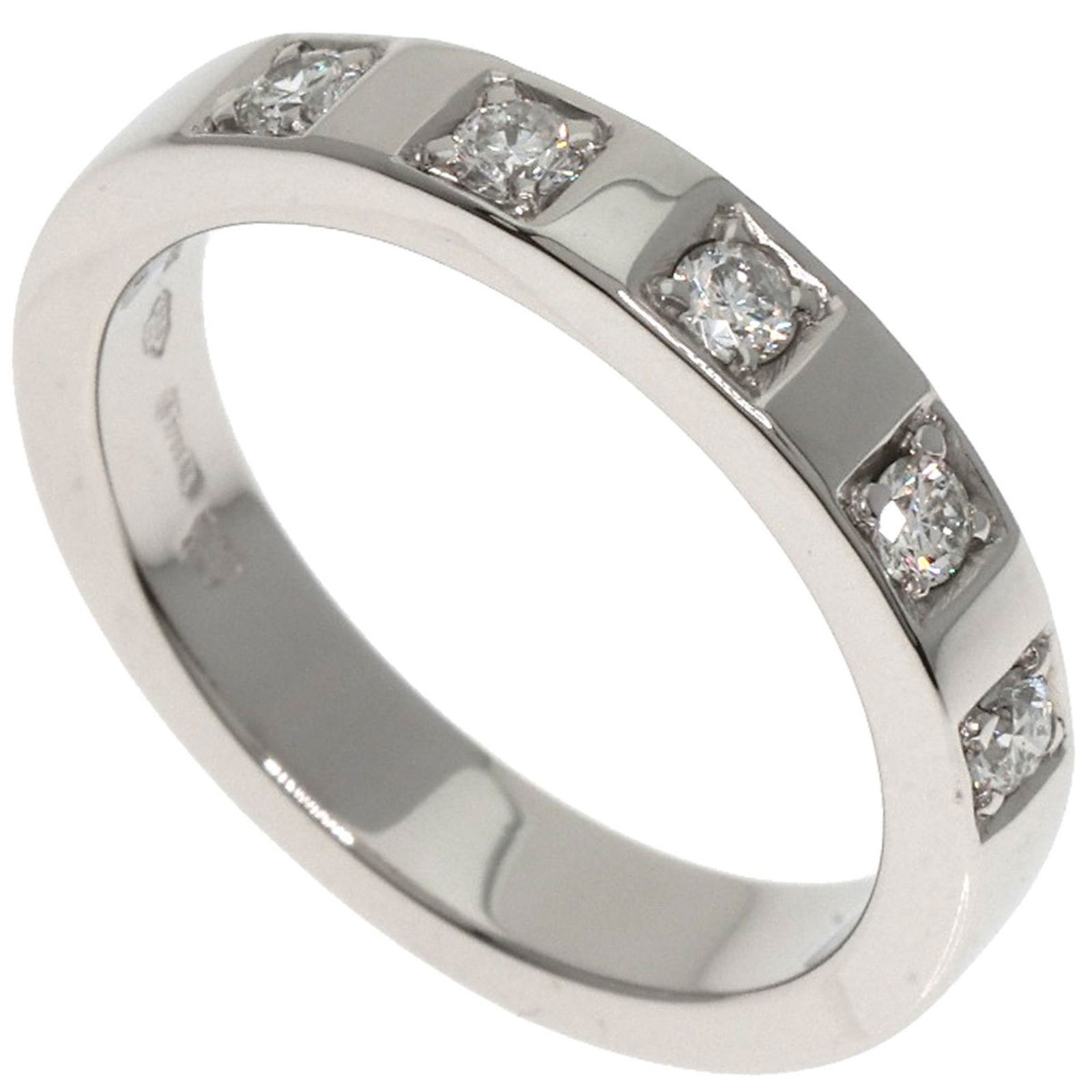 Bvlgari Marry Me Platinum PT950 Diamond Band Ring for Women: Bvlgari Marry Me Platinum PT950 Diamond Band Ring for Women This exquisite BVLGARI Marry Me Diamond Ring is crafted in high-quality Platinum PT950, making it a stunning addition to any jewelry collect