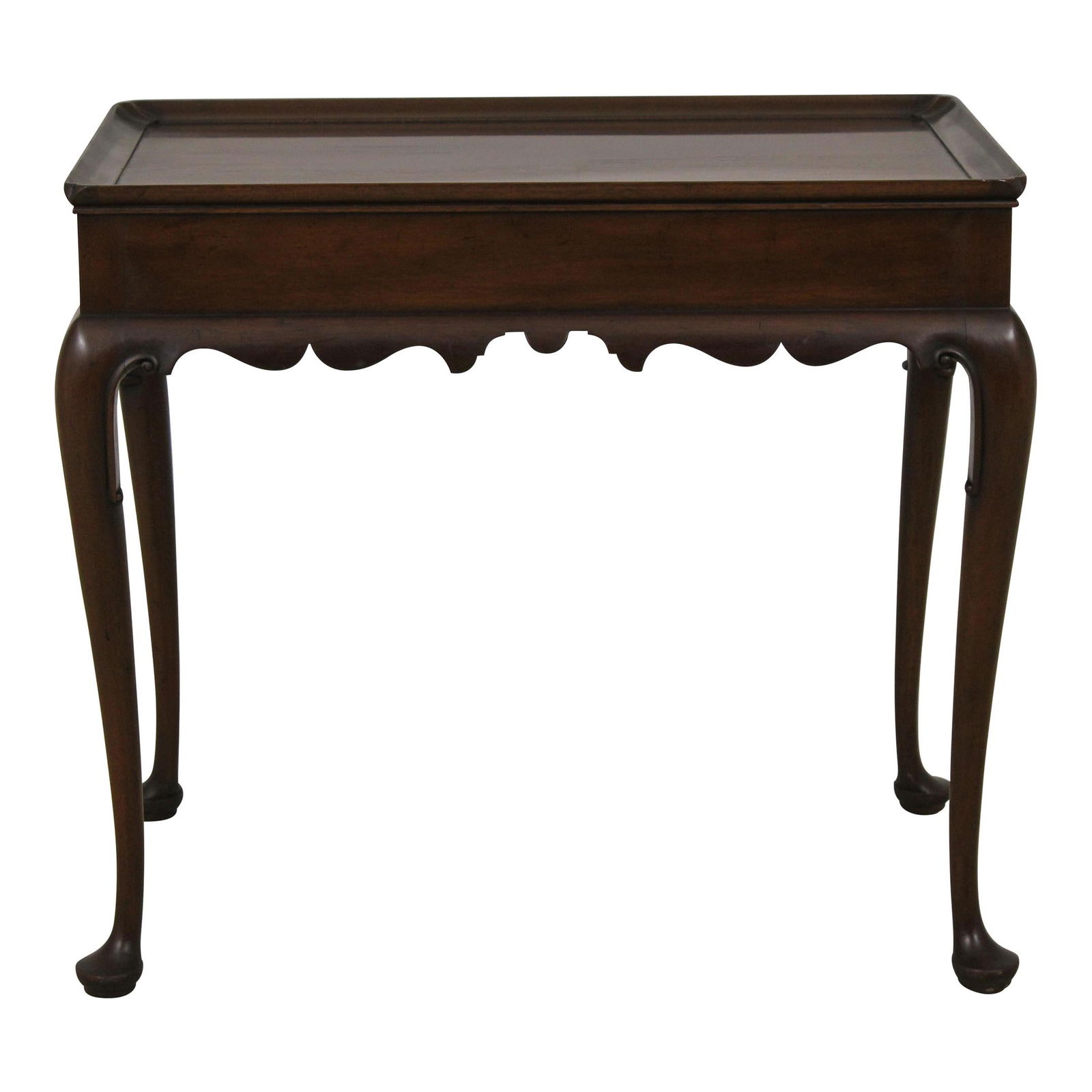 Kittinger CW-8 Mahogany Tea Table 18w x 29.5d x 26.5h Traditional Style: Kittinger CW-8 Mahogany Tea Table 18w x 29.5d x 26.5h Traditional Style This Kittinger Colonial Williamsburg CW-8 Mahogany Tea Table showcases exquisite craftsmanship and traditional design, reflectin