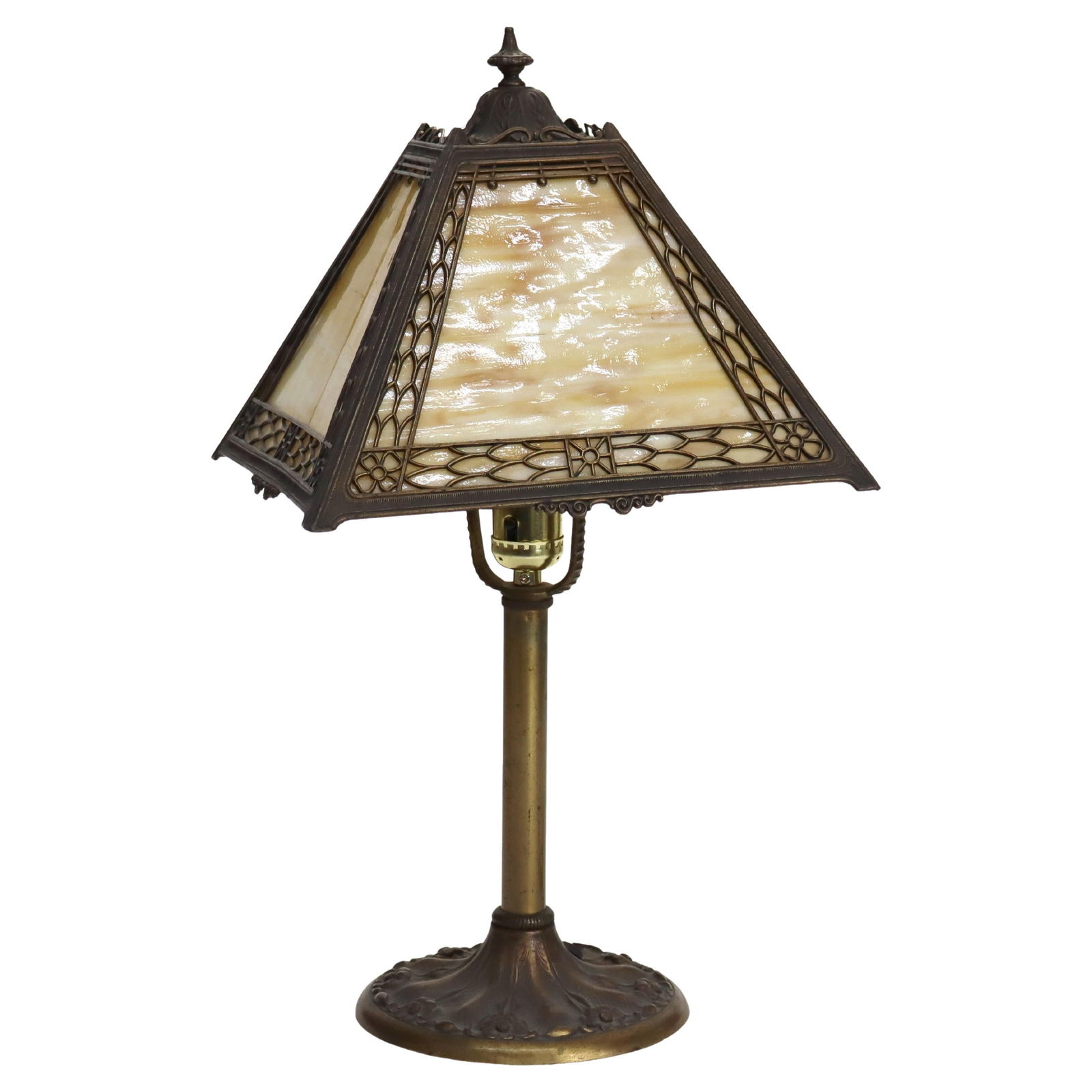 Antique Miller Signed Arts & Crafts Slag Glass Table Lamp C1920: Antique Miller Signed Arts & Crafts Slag Glass Table Lamp C1920 Illuminate your space with this exquisite Antique Miller Arts & Crafts Slag Glass Table Lamp, a true representation of early 20th-centur