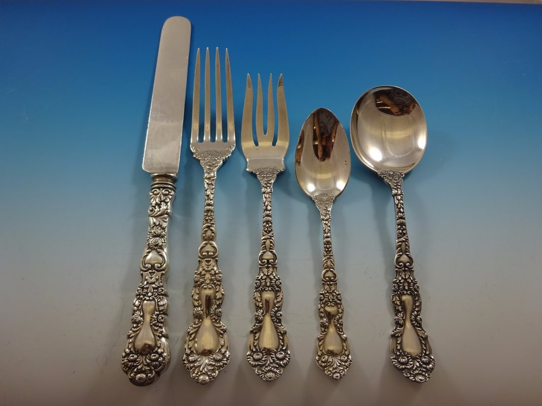 Gorham Imperial Chrysanthemum Sterling Silver Flatware Set 30 Pieces with Storage Chest: Gorham Imperial Chrysanthemum Sterling Silver Flatware Set 30 Pieces with Storage Chest Enhance your dining experience with this exquisite 30-piece Imperial Chrysanthemum flatware set by Gorham, craft