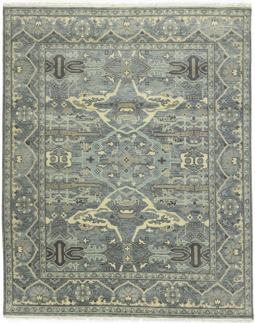 Large Hand-Knotted Oushak Wool Rug Floral Design 8'2 x 10'1 ft: Large Hand-Knotted Oushak Wool Rug Floral Design 8'2 x 10'1 ft Enhance your home decor with this Large Oushak Wool Oriental Rug, featuring a beautifully muted floral design. Measuring 8'2" x 10'1", th