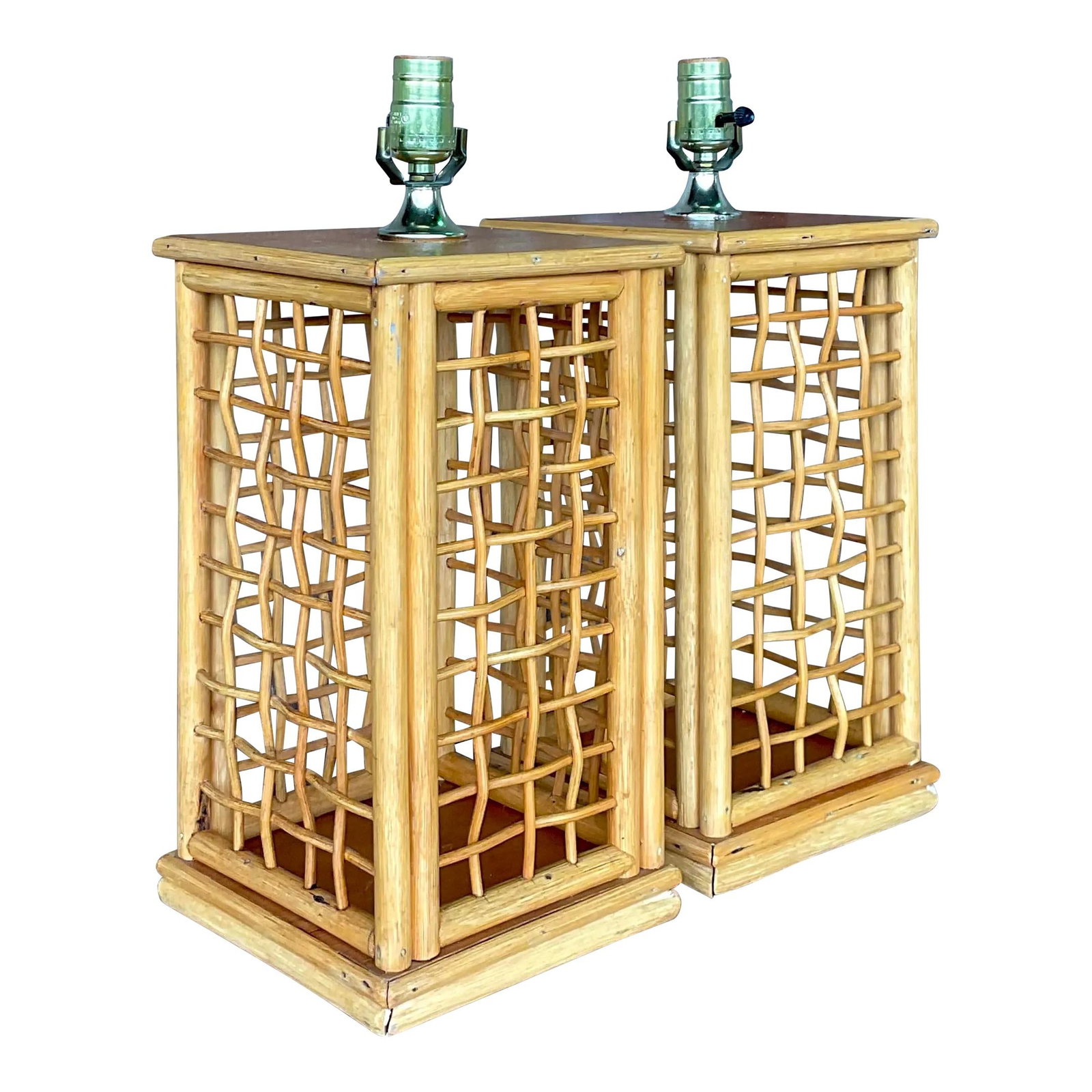 Stylish Vintage Pair of Coastal Rattan Table Lamps: Stylish Vintage Pair of Coastal Rattan Table Lamps Illuminate your space with this fabulous pair of vintage Coastal table lamps. Designed with chic grid rattan featuring a solid rattan frame, these la