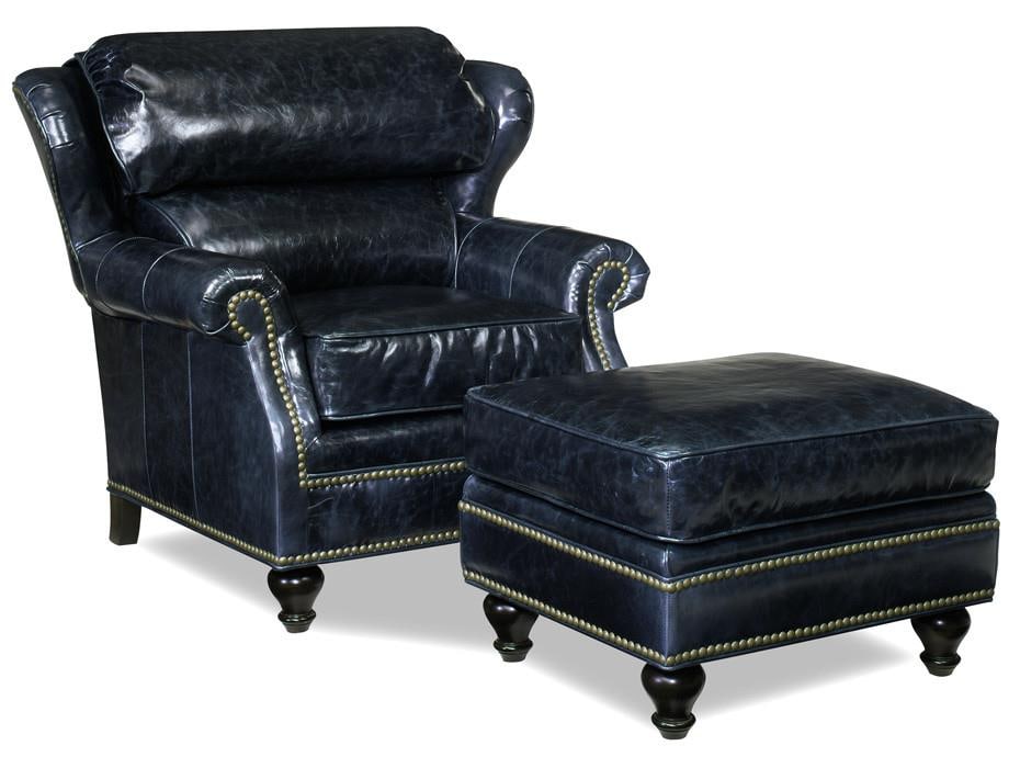 Hand-Crafted Classic Onyx Leather Chair English Traditional Style: Hand-Crafted Classic Onyx Leather Chair English Traditional Style Experience the perfect blend of comfort and style with the Classic Onyx Leather Chair. Handcrafted in the USA, this chair features a l