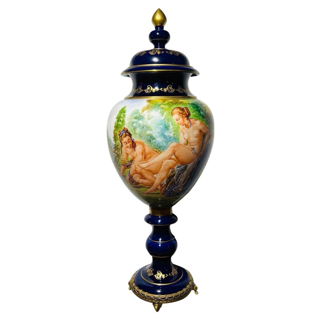 Capodimonte Italian Porcelain Urn Two Nude Graces 40in Art Nouveau: Capodimonte Italian Porcelain Urn Two Nude Graces 40in Art Nouveau Introducing the Large Scale Italian Capodimonte Porcelain "Two Nude Graces" Lidded Urn, a magnificent work of art that embodies the e