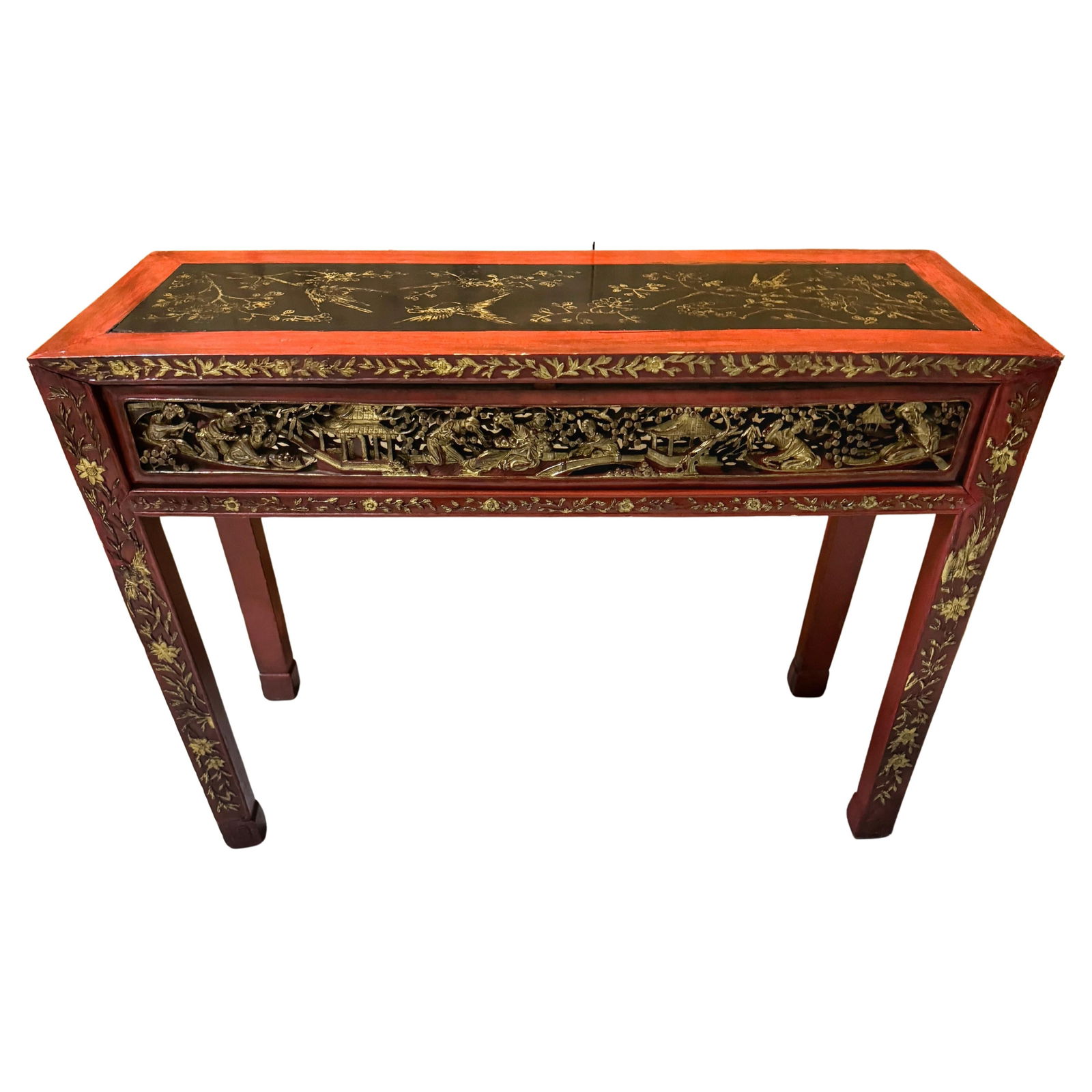 19th Century Chinese Qing Giltwood Lacquered Console Table: 19th Century Chinese Qing Giltwood Lacquered Console Table Experience the elegance of the Qing Period with this Fine Chinese Carved Giltwood and Lacquered Console Table. Crafted in the late 19th centu