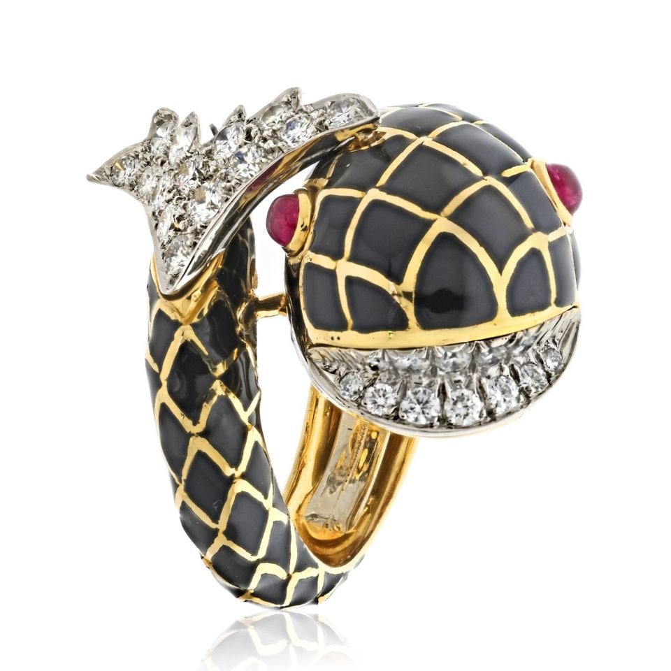 David Webb Koi Fish Ring Platinum 18K Gold Enamel Diamonds: David Webb Koi Fish Ring Platinum 18K Gold Enamel Diamonds This exquisite estate ring from David Webb features a unique koi fish design, expertly crafted in a combination of 18K yellow gold and platin