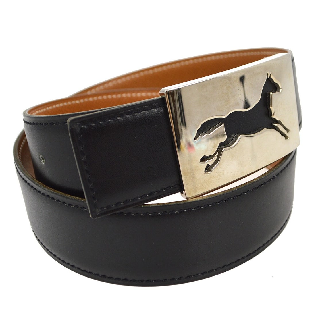 Hermes Black Reversible Waist Belt Size 90 Adjustable Buckle: Hermes Black Reversible Waist Belt Size 90 Adjustable Buckle Introducing the exquisite Hermes Reversible Belt, a versatile accessory designed for both style and functionality. This belt features a sle