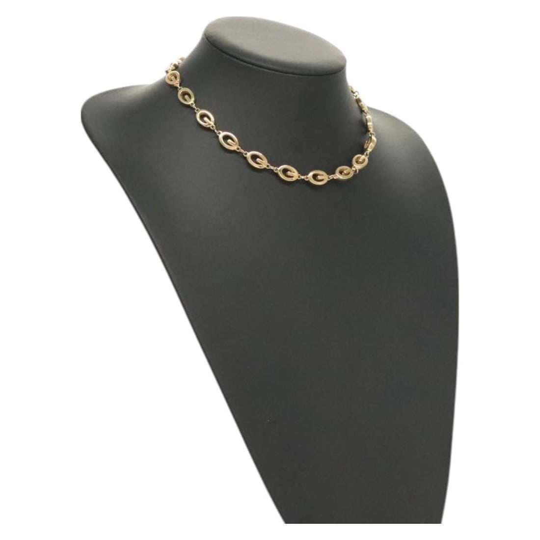 GIVENCHY Gold Metal Necklace Authentic SW945: GIVENCHY Gold Metal Necklace Authentic SW945 This stunning GIVENCHY necklace showcases a beautiful gold metal finish, adding a touch of elegance to any outfit. Designed with a sleek and modern style,