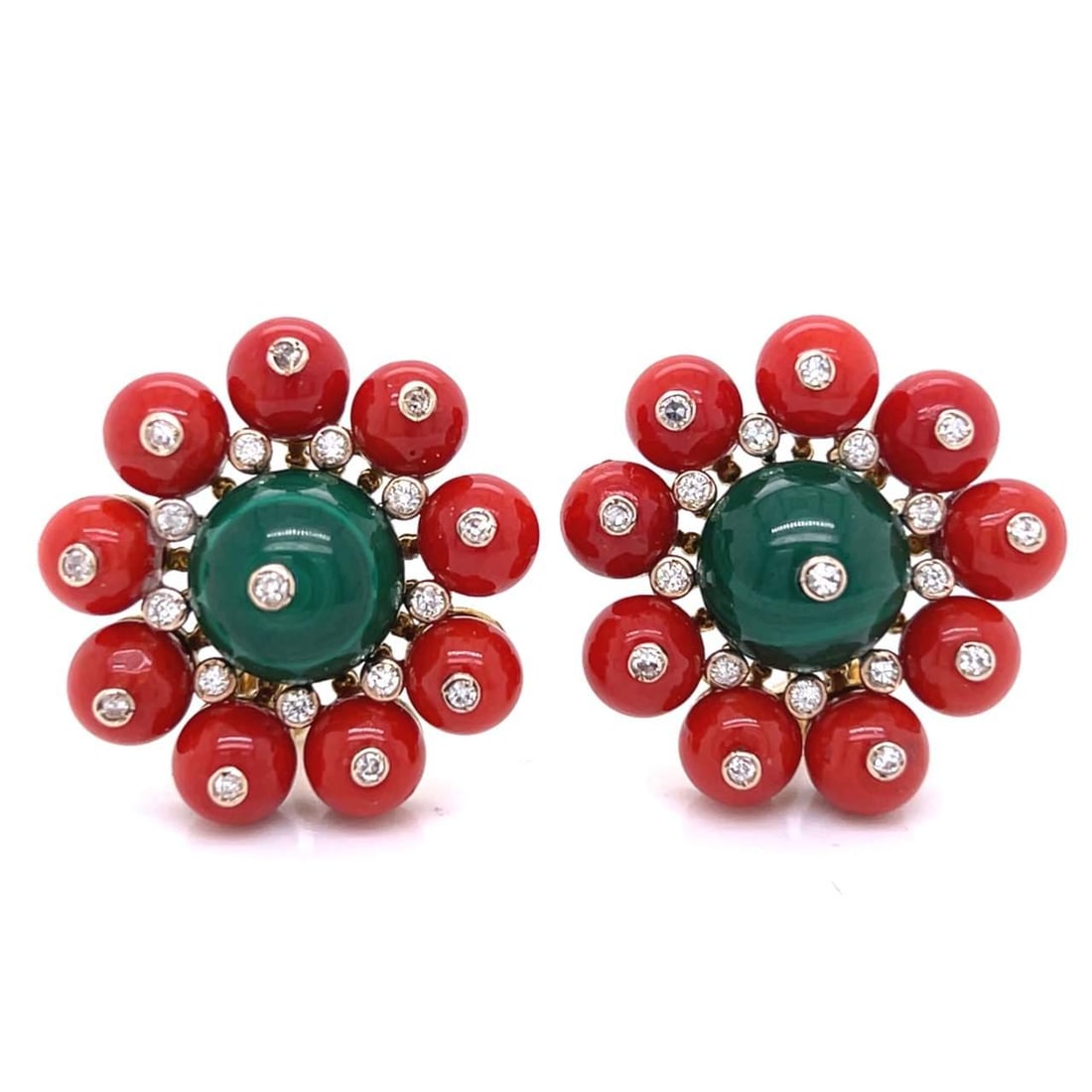 Elegant 18K Yellow Gold Malachite Coral Diamond Earrings: Elegant 18K Yellow Gold Malachite Coral Diamond Earrings These stunning earrings are crafted from 18K yellow gold and feature a captivating combination of malachite, coral, and diamonds. Each earring