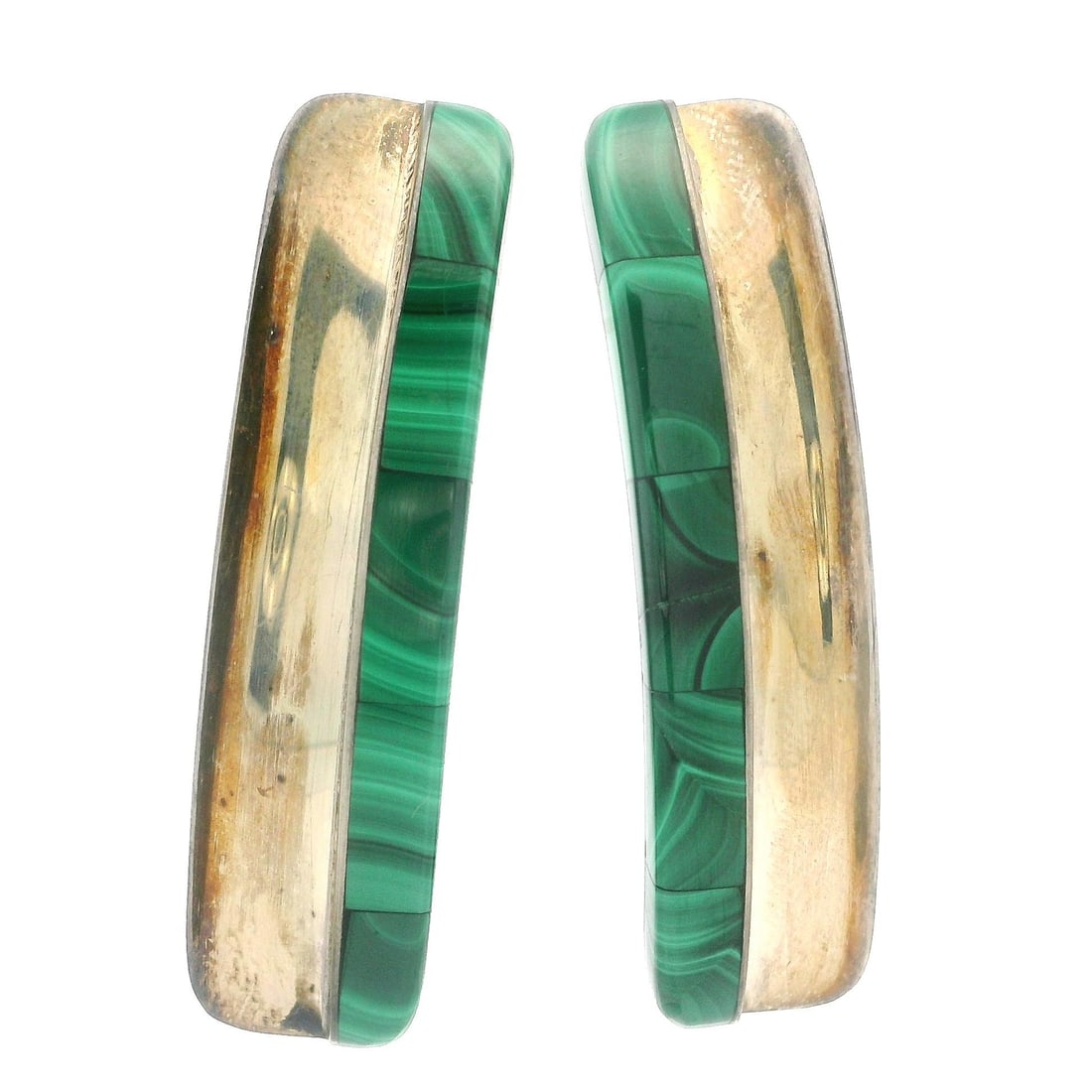 Estate Modernist Sterling Silver Malachite Drop Earrings 48.64mm: Estate Modernist Sterling Silver Malachite Drop Earrings 48.64mm Discover the elegance of these Estate Modernist Sterling Silver Custom Malachite Long Curved Drop Earrings. Crafted with two pieces of