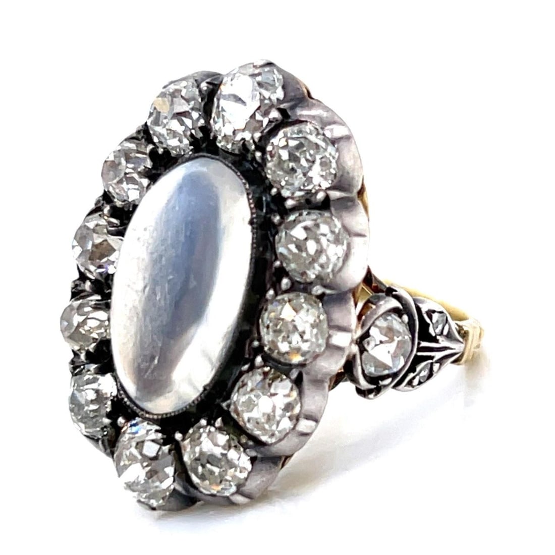 Victorian 14K Gold Silver Moonstone Diamond Ring 5.00 Ct: Victorian 14K Gold Silver Moonstone Diamond Ring 5.00 Ct This exquisite Victorian ring features a stunning combination of 14K yellow gold and silver, adorned with a beautiful moonstone and 14 Old Mine