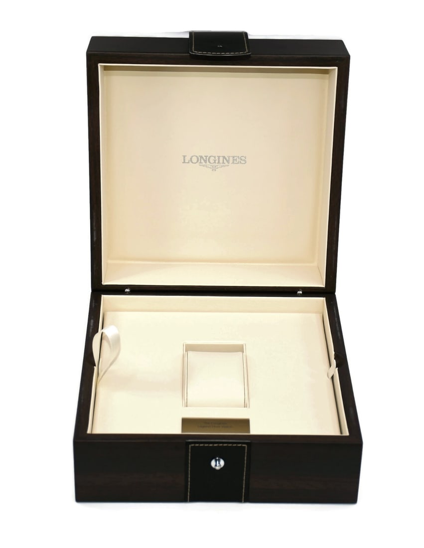 Longines Authentic Black Wood Extra Large Watch Presentation Box: Longines Authentic Black Wood Extra Large Watch Presentation Box Presenting a stunning Longines Extra Large Watch Box, designed for elegance and functionality. This presentation box is perfect for sho