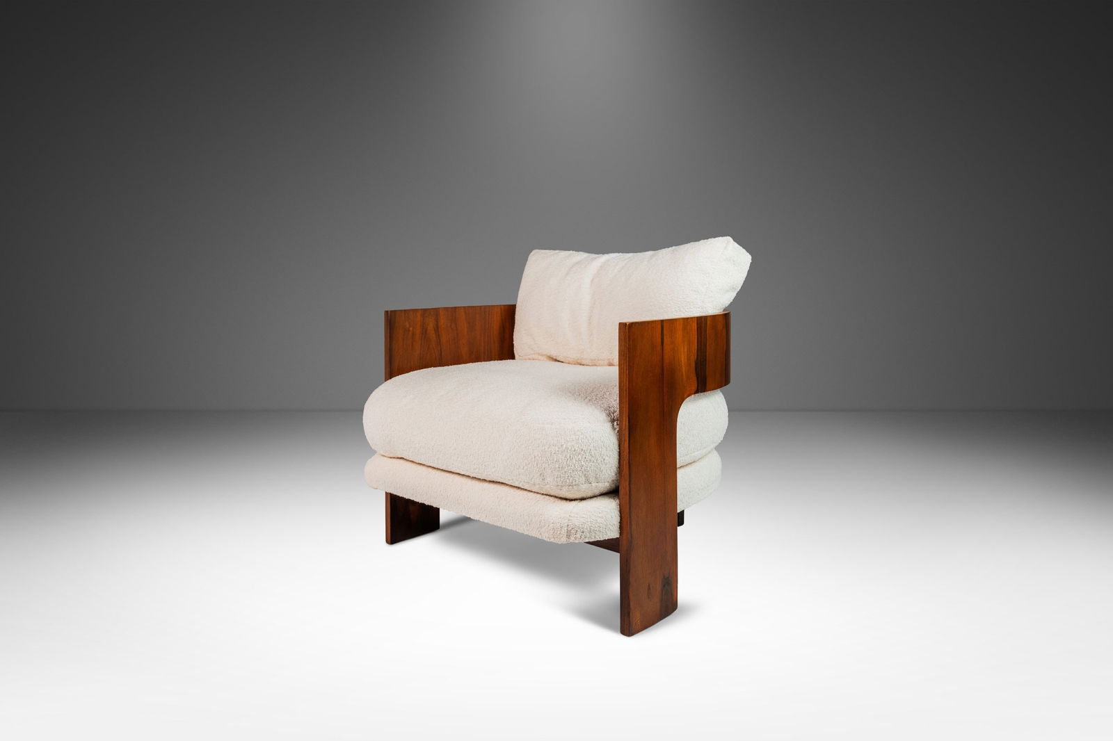 Milo Baughman ON-3 Lounge Chair in Brazilian Rosewood & White Boucle 1966: Milo Baughman ON-3 Lounge Chair in Brazilian Rosewood & White Boucle 1966 Introducing the exquisite Mid-Century Modern "On-3" Lounge Chair, designed by Milo Baughman for Thayer Coggin in 1966. This st