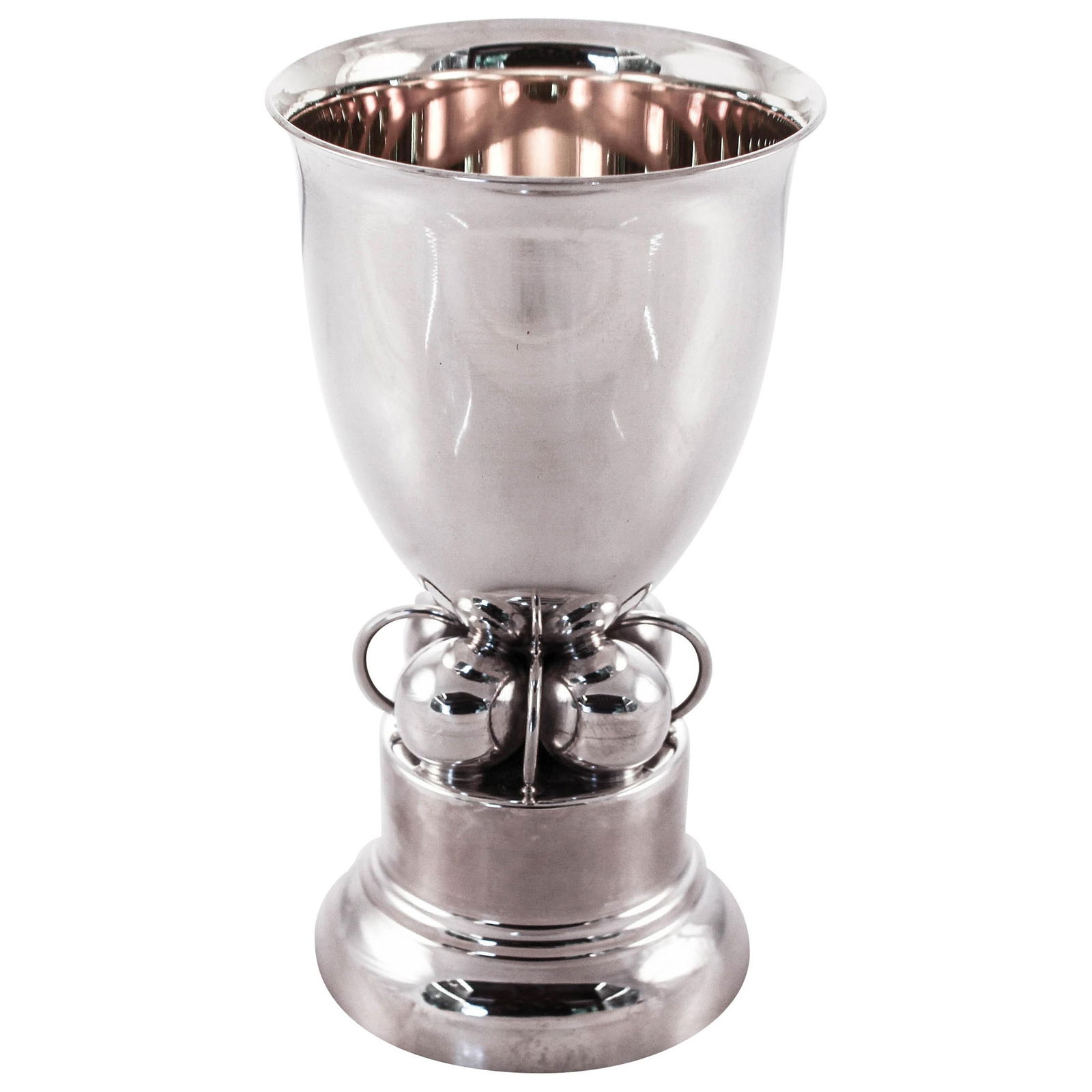 Antik Sterling Silver Art Deco Goblet Gold-Washed Italy 2019: Antik Sterling Silver Art Deco Goblet Gold-Washed Italy 2019 This exquisite Sterling Silver goblet showcases a stunning Art Deco design that adds a touch of elegance to any setting. Standing at 5.5 in