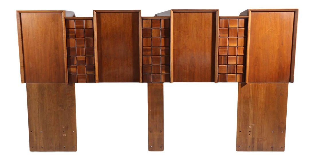 Mid Century Brutalist King Size Block Front Headboard Made in Canada: Mid Century Brutalist King Size Block Front Headboard Made in Canada Elevate your bedroom with this striking King Size headboard, showcasing a bold segmented block front design in the iconic Brutalist