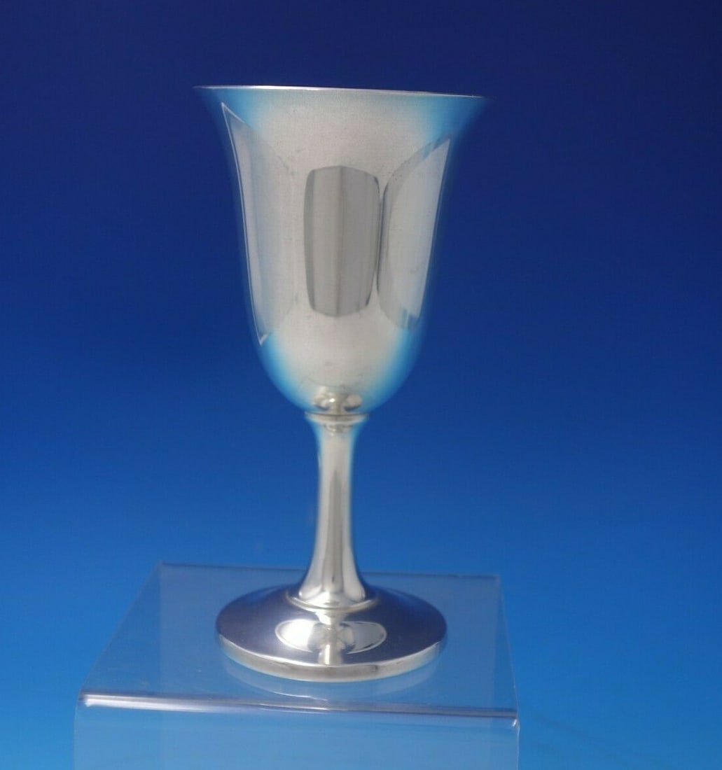 Westmorland Sterling Silver Goblet #628 6.75" Tall 6.2 Troy Ounces: Westmorland Sterling Silver Goblet #628 6.75" Tall 6.2 Troy Ounces This exquisite water goblet is crafted from sterling silver by Westmorland, showcasing a classic design with the pattern number 628.