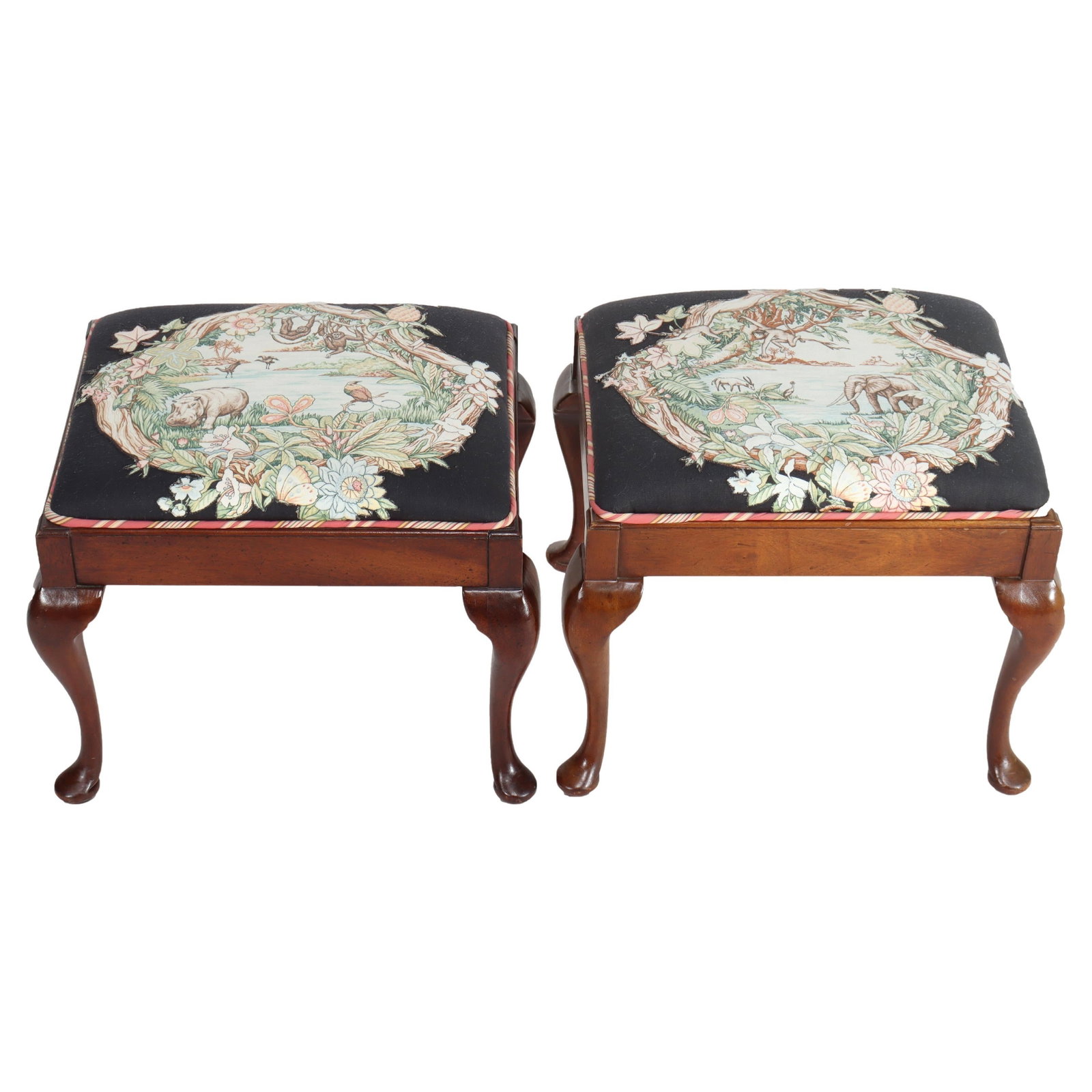 Set of 2 Queen Anne Style Mahogany Footstools 20th Century: Set of 2 Queen Anne Style Mahogany Footstools 20th Century This exquisite pair of Queen Anne style footstools from the 20th century features elegant cabriole legs that enhance their classic appeal. Th